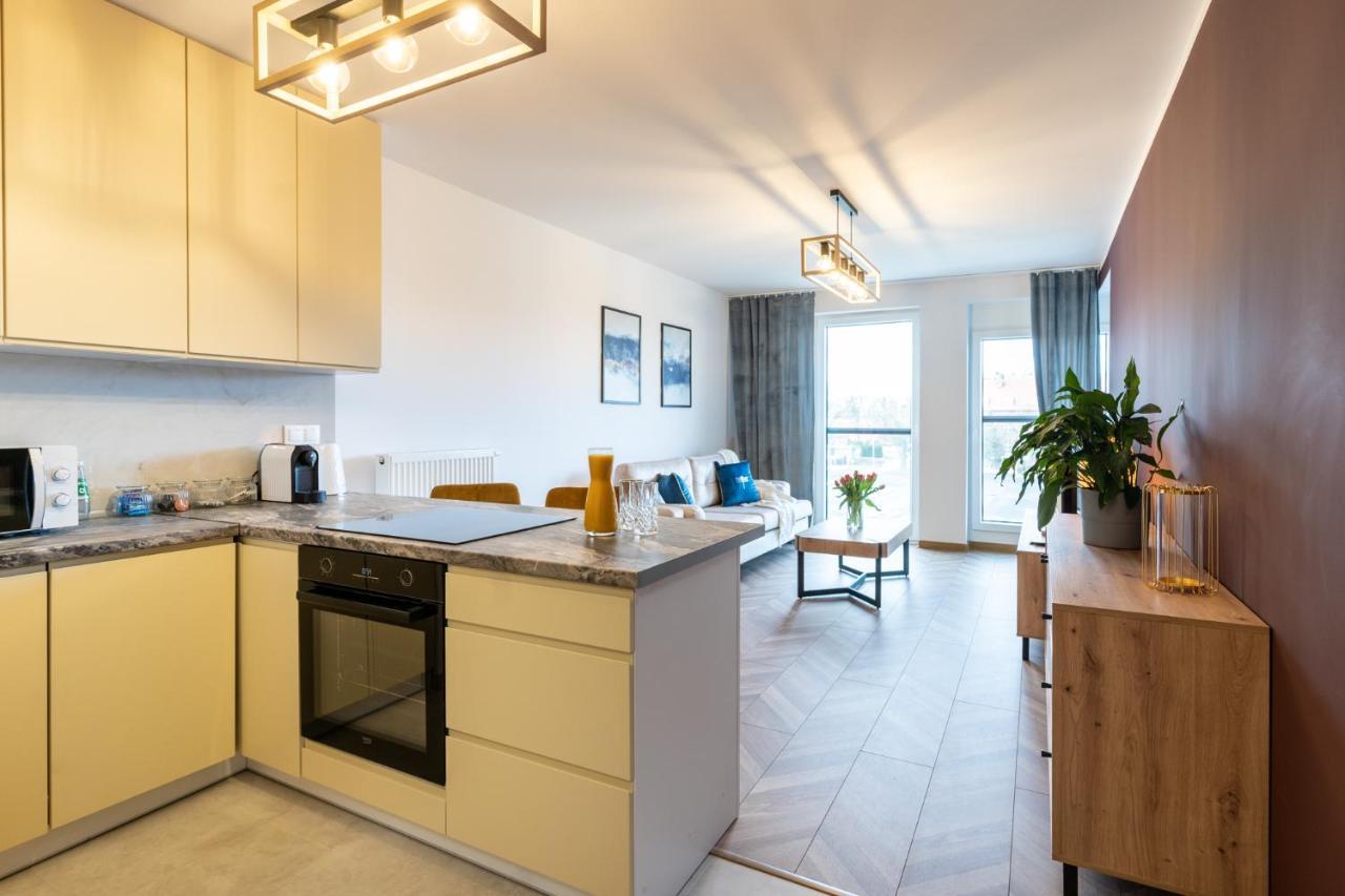 Lotte Apartment - Parking Podziemny, Osiedle Strzezone 格利维采 外观 照片