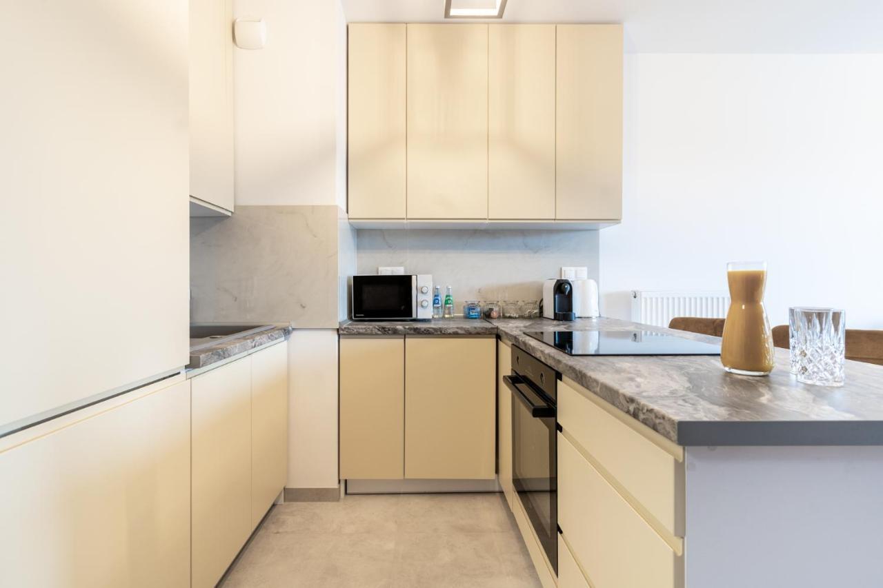 Lotte Apartment - Parking Podziemny, Osiedle Strzezone 格利维采 外观 照片